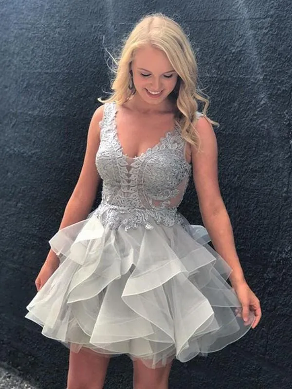 Bridelily A-Line Tulle V-neck Sleeveless Short/Mini With Applique Dresses
