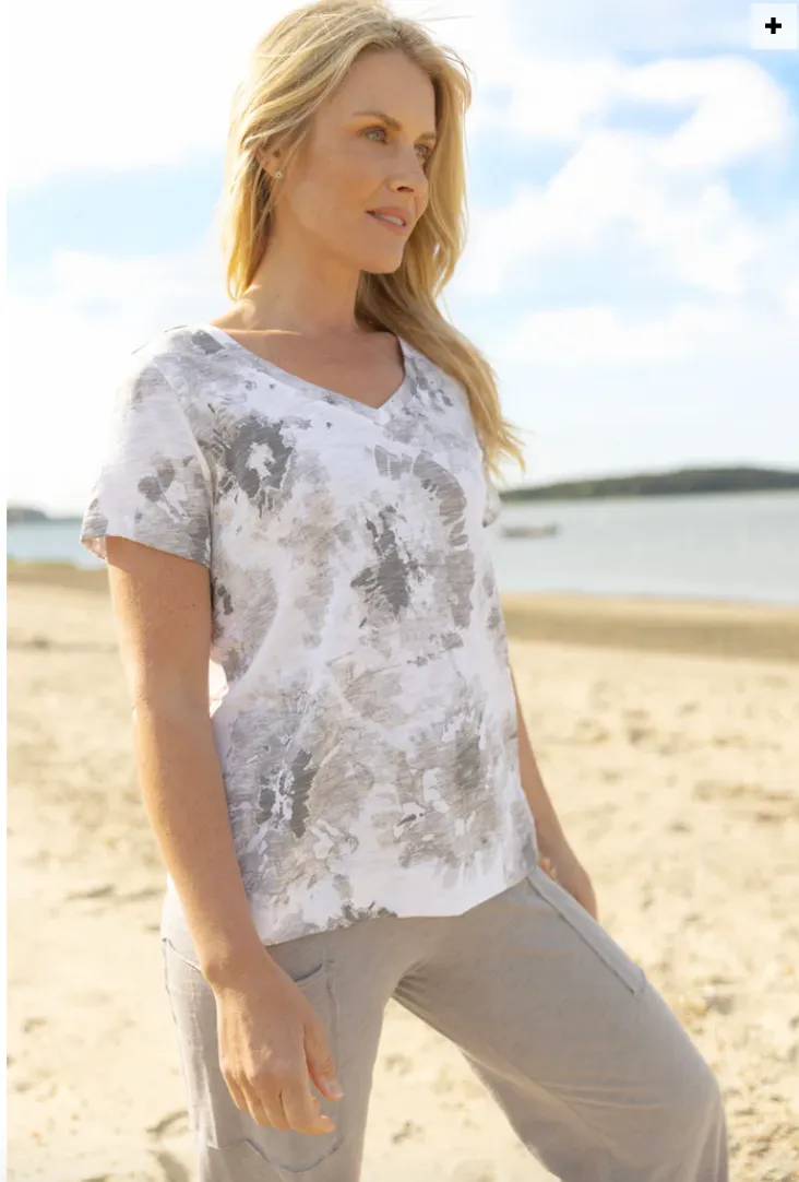 Escape Sunburst V-Neck Tee